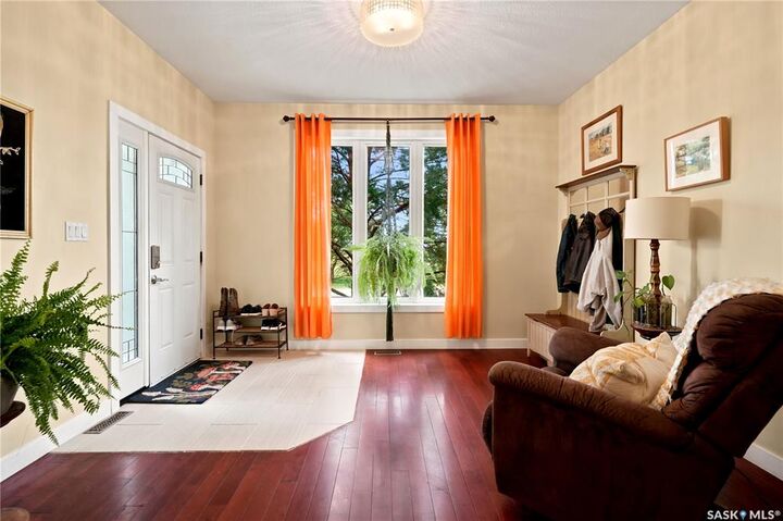 Property Photo:  401 Banbury Place  SK S0G 5H0 