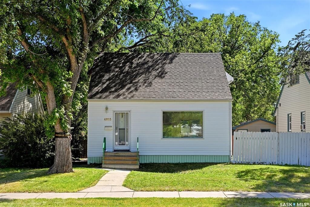 Property Photo: 4015 2nd Avenue SK S4T 0B3