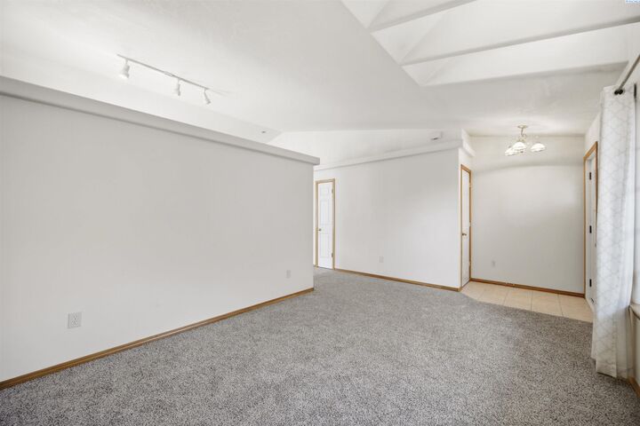 Property Photo:  1599 Foxglove Avenue  WA 99352 