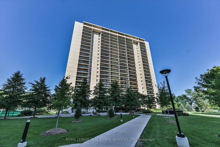 812 Burnhamthorpe Road 309 — photo 1