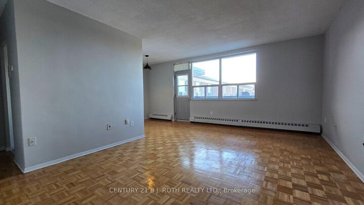 Property Photo: 98 Holgate Street 401 ON L4N 2T9