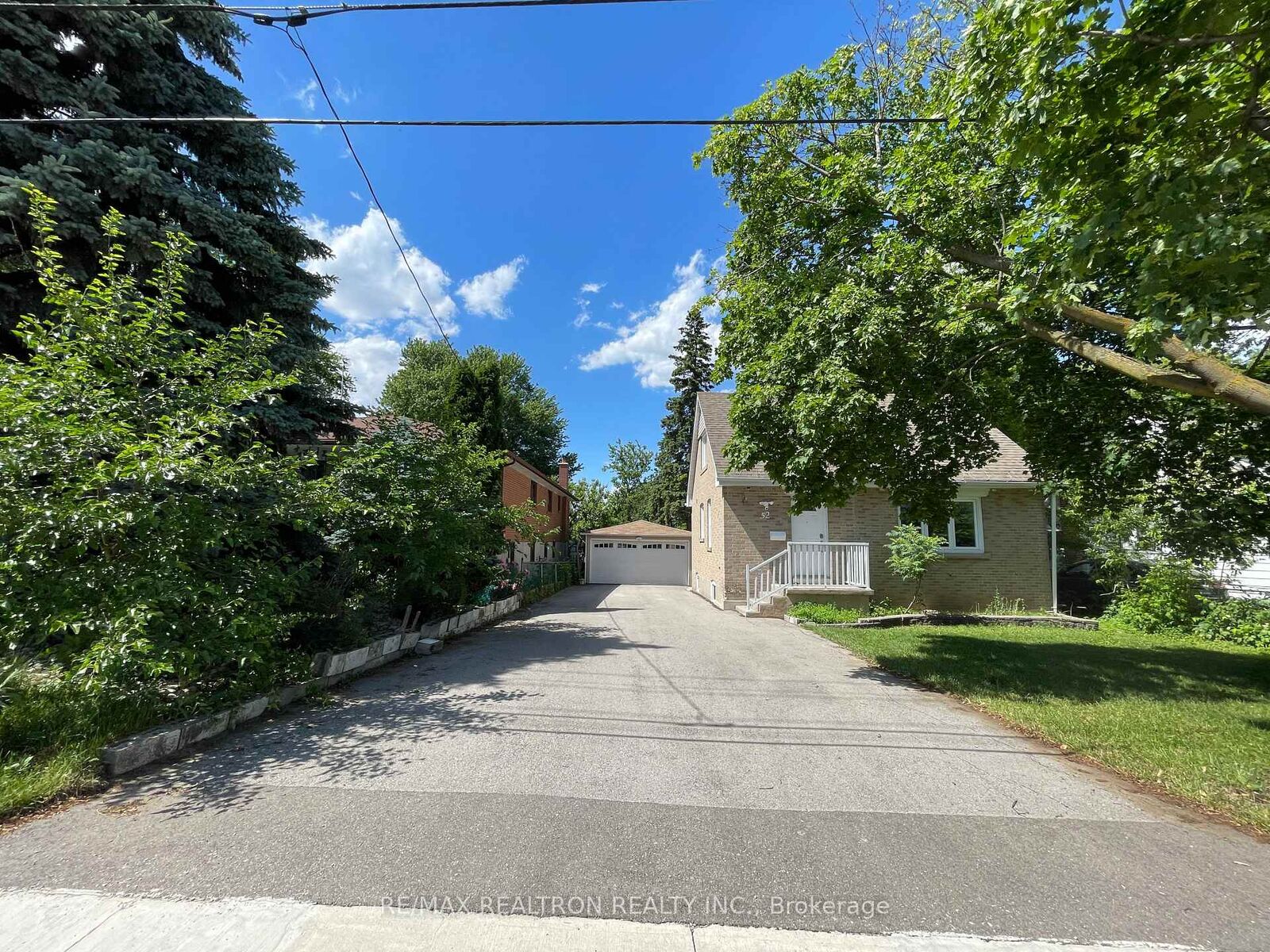 Property Photo: 52 Glen Cameron Road ON L3T 1P6