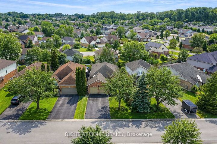 Property Photo: 126 Meadowridge Road ON N6H 5N6