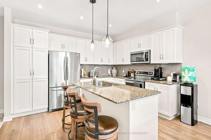 Property Photo: 11 Dandurand Court ON L3M 0H7