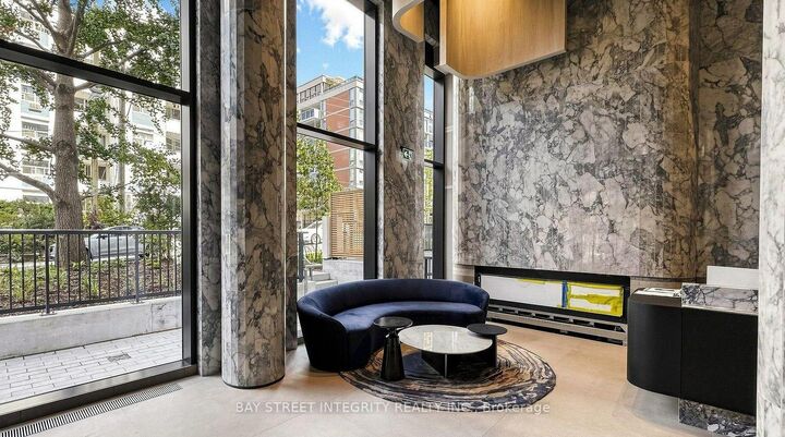 Photo de la propriété:  91 Montclair Avenue 1703  ON M5P 0B1 
