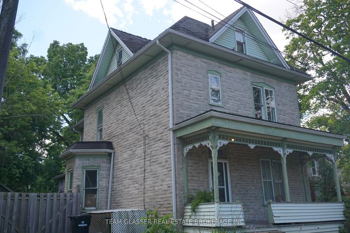 Property Photo: 324 Queen Street W ON N3C 1G8