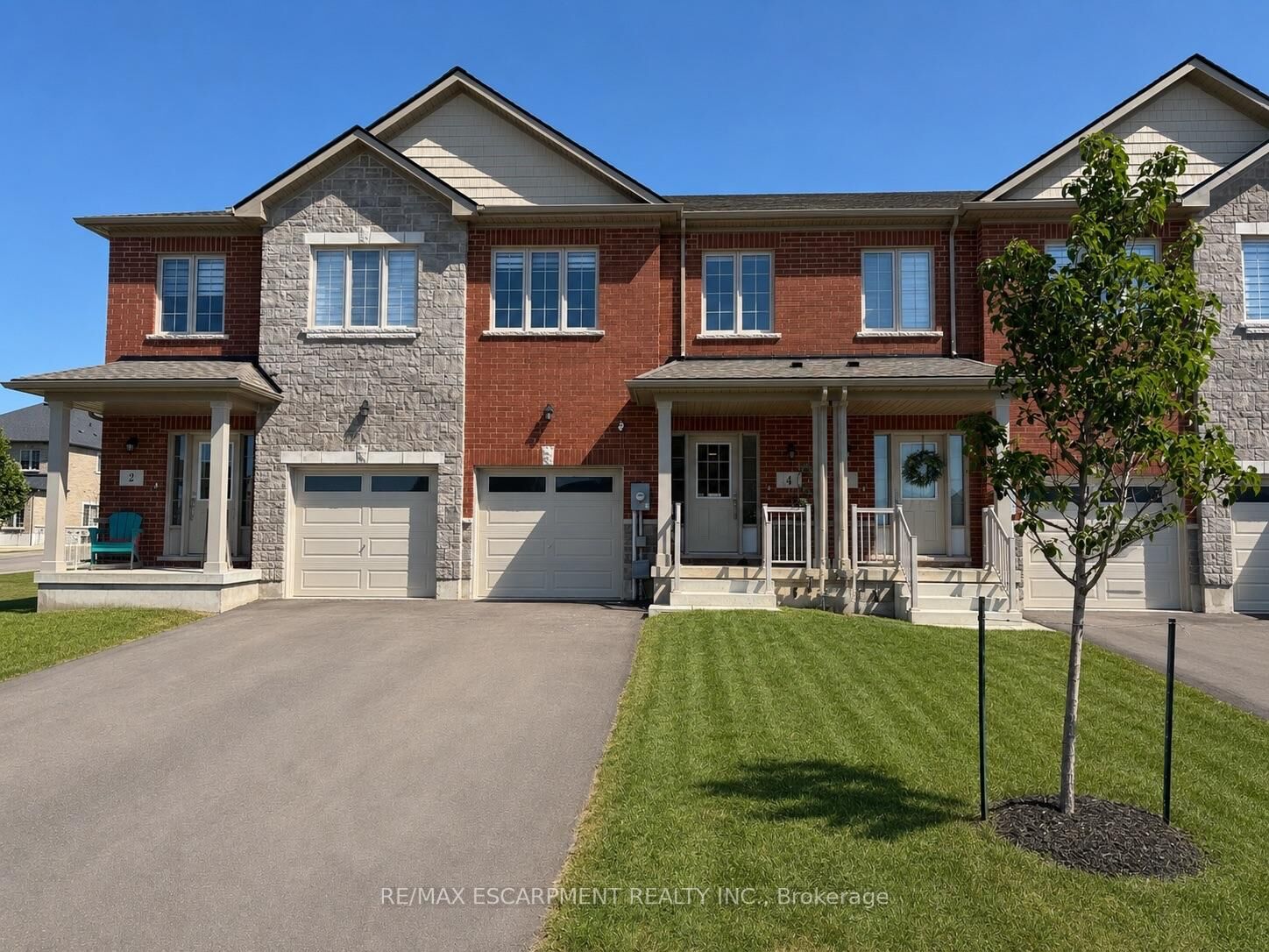Property Photo: 4 Harmony Way ON L2V 0G9