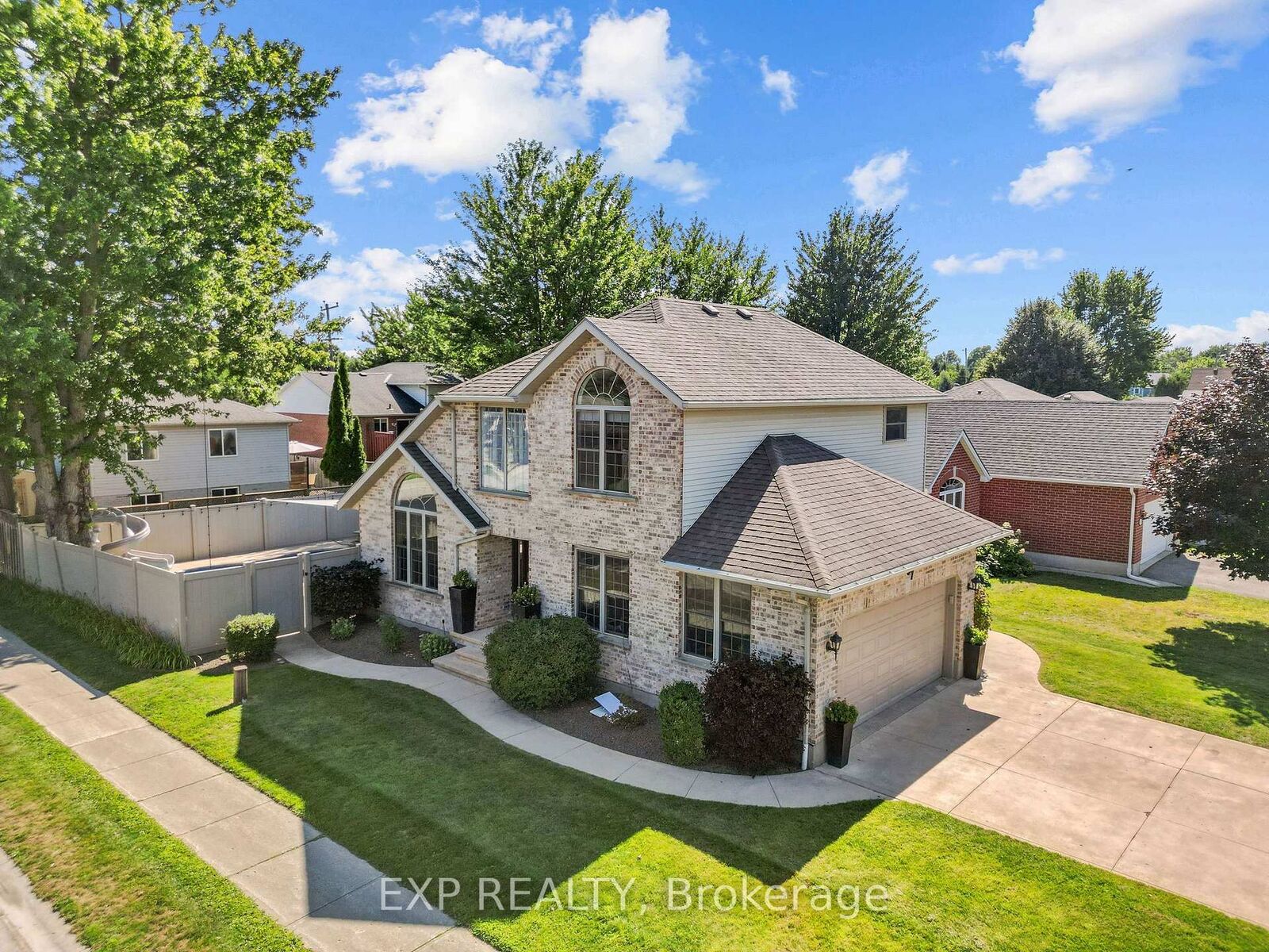Property Photo: 197 Gibson Crescent ON N0M 2J0