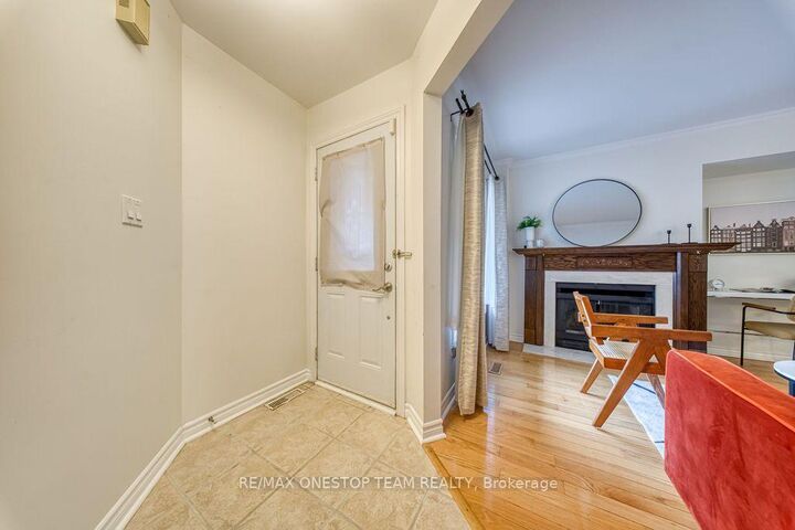 Property Photo: 1376 Hazel McCleary Drive ON L6J 7B1