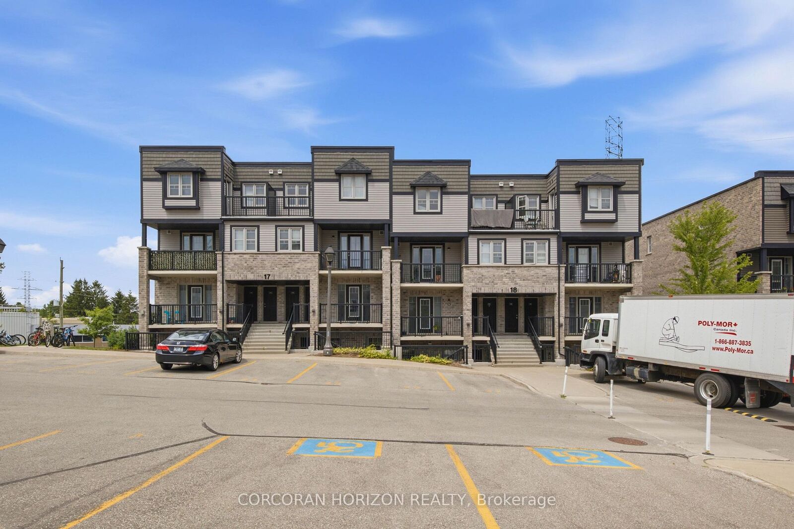 Property Photo:  1989 Ottawa Street S 17G  ON N2E 0G7 