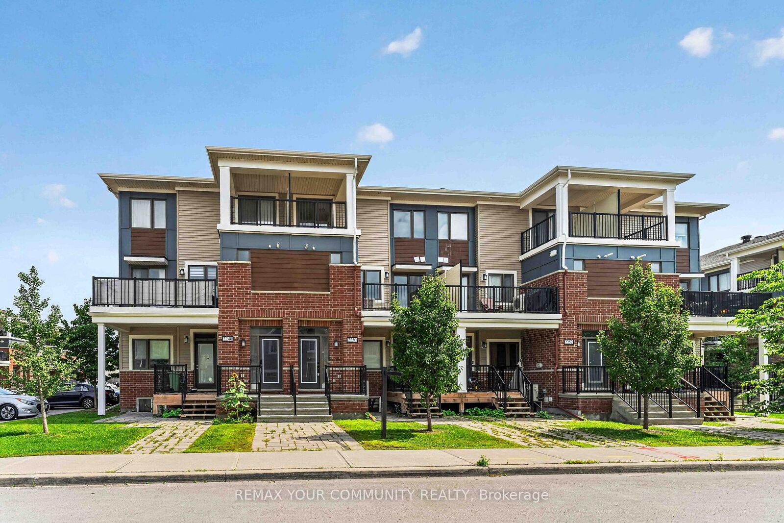 Property Photo: 2250 Watercolours Way ON K2J 6R2