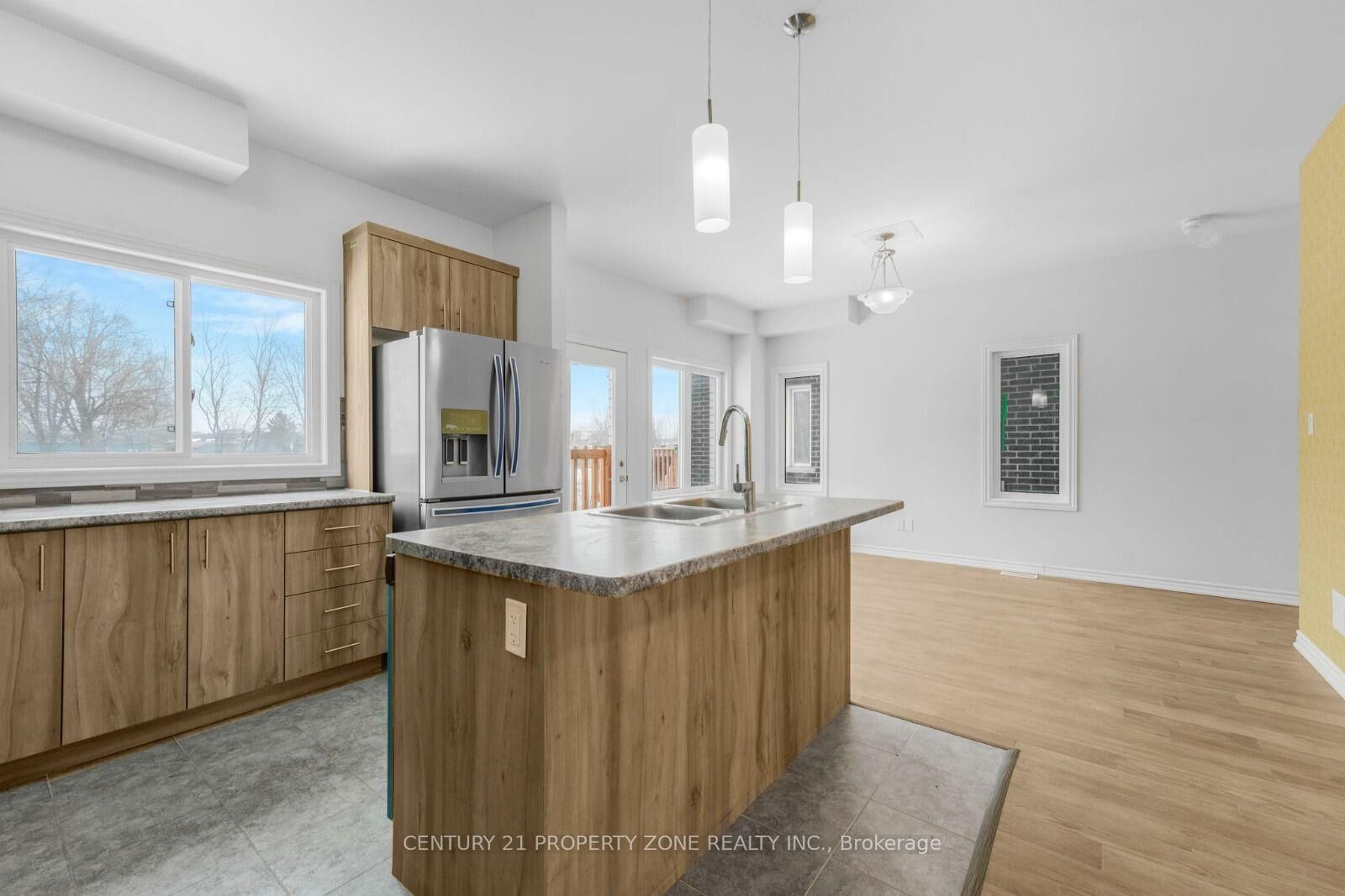 Property Photo: 35 Caroline Street ON L3B 0J8