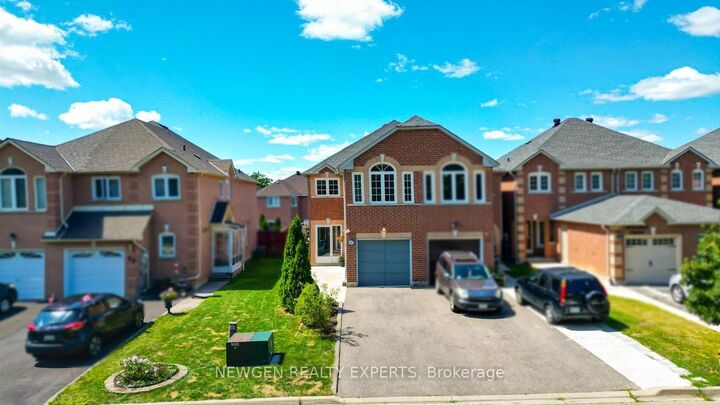 42 McCleave Crescent — photo 1