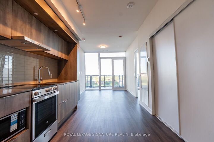 Photo de la propriété: 448 Burnhamthorpe Road W 612 ON L5B 0R4