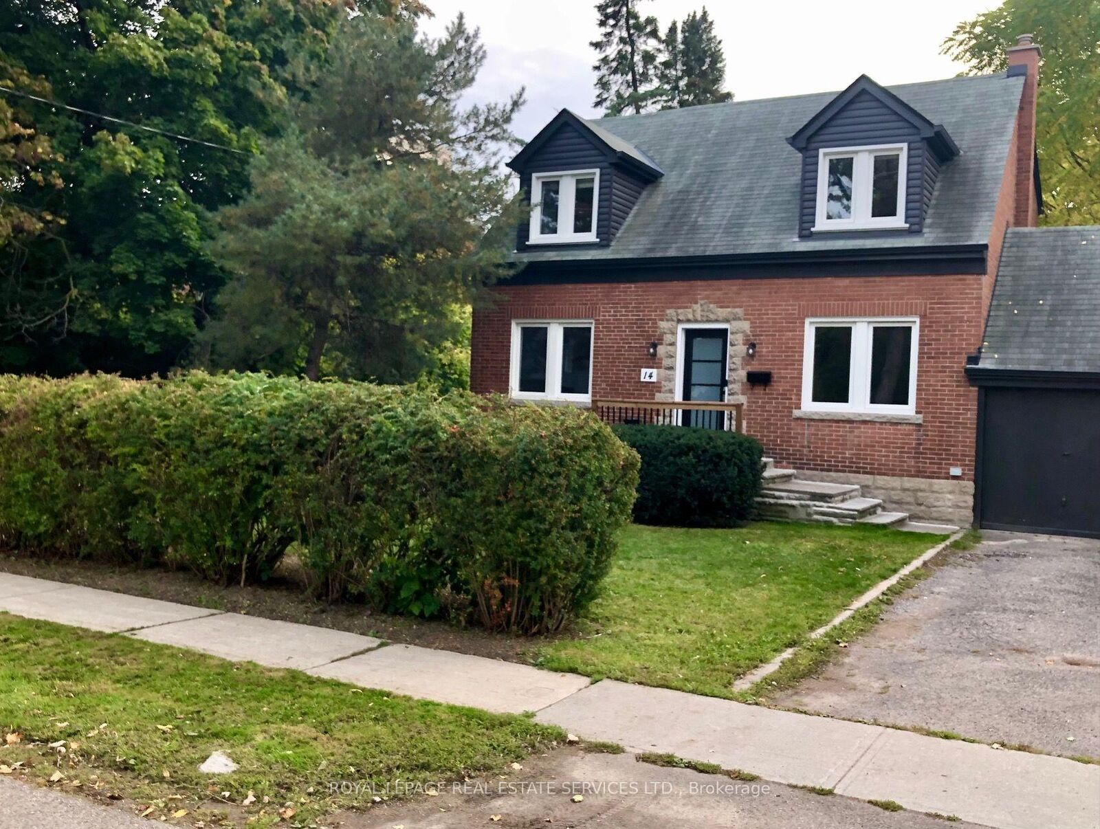 Property Photo: 14 Avonhurst Road ON M9A 2G8