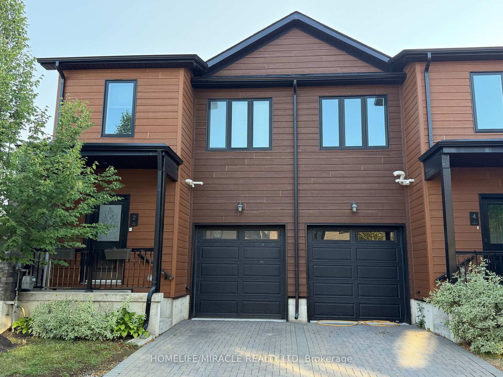Property Photo: 2 Stonehart Lane ON L4M 7E8