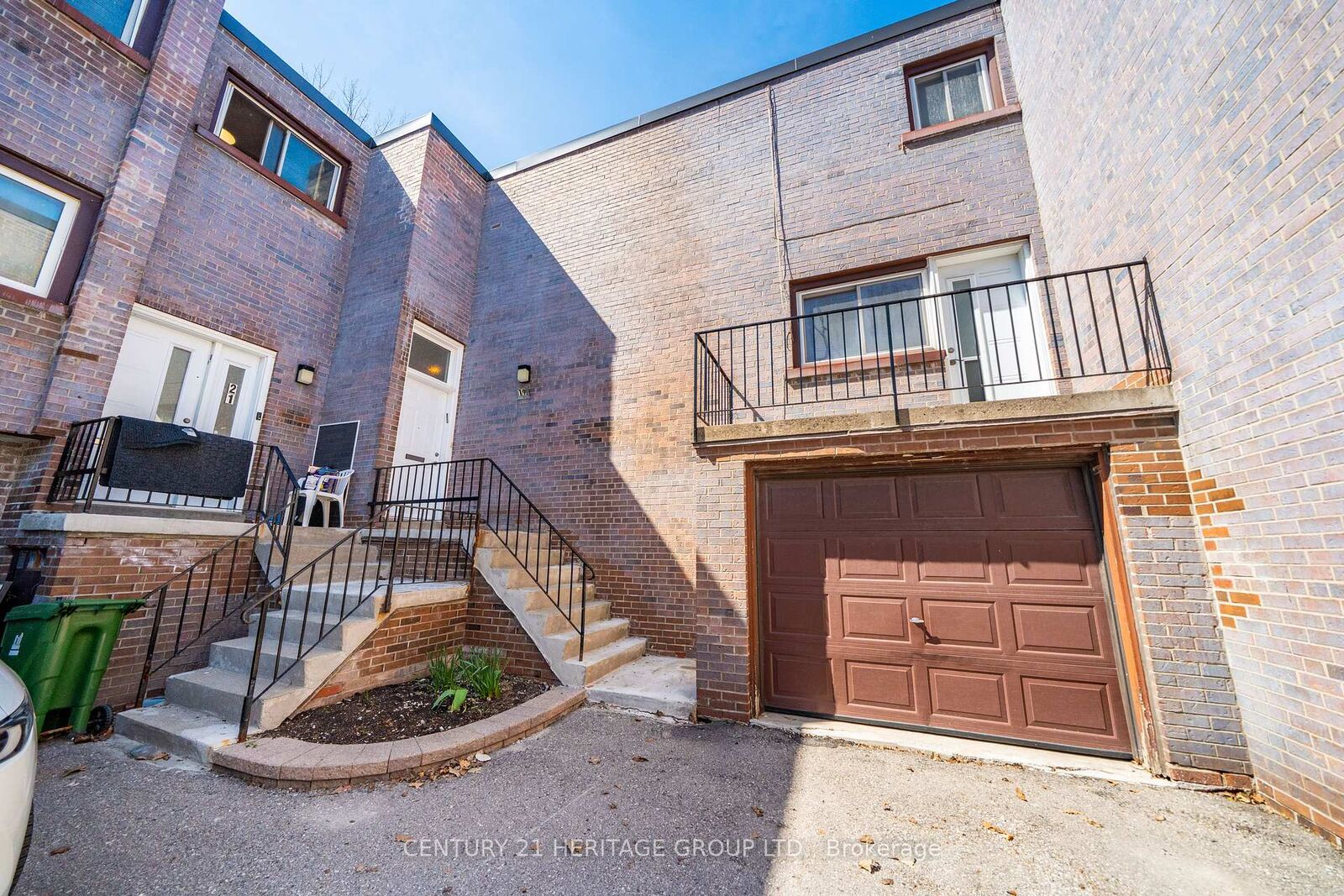 Property Photo: 19 Candy Court Way ON M2R 2Y7