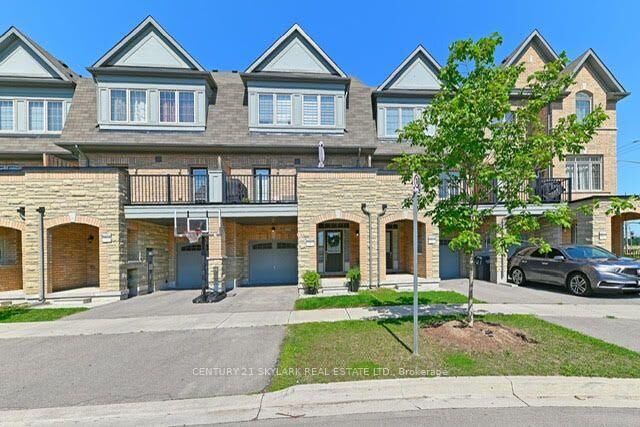 Property Photo:  126 Fruitvale Circle  ON L7A 5C1 