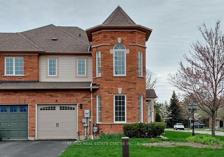 5554 Linwell Place — photo 1