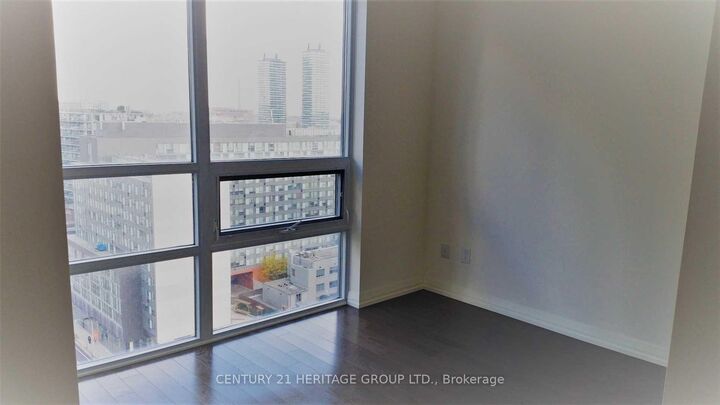 Property Photo: 460 Adelaide Street E 1910 ON M5A 0E7