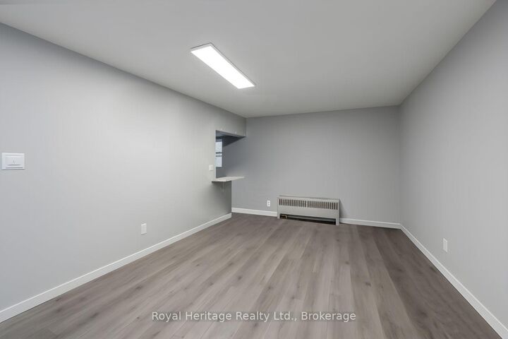 Property Photo:  264 Division Street 2  ON K9A 3R1 