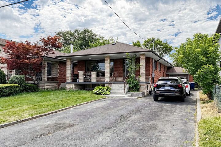 Property Photo: 76 Gooderham Drive ON M1R 3G7