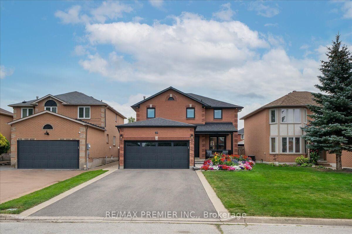 Property Photo: 23 Berrydown Drive ON L7E 1P9
