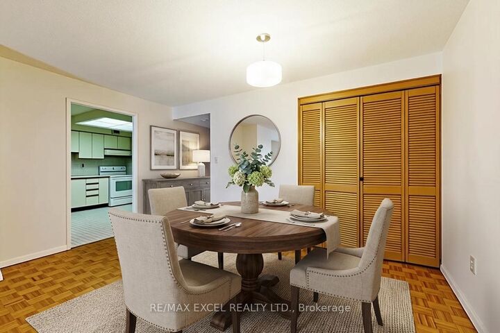 Property Photo: 188 Spadina Avenue 406 ON M5T 3A4