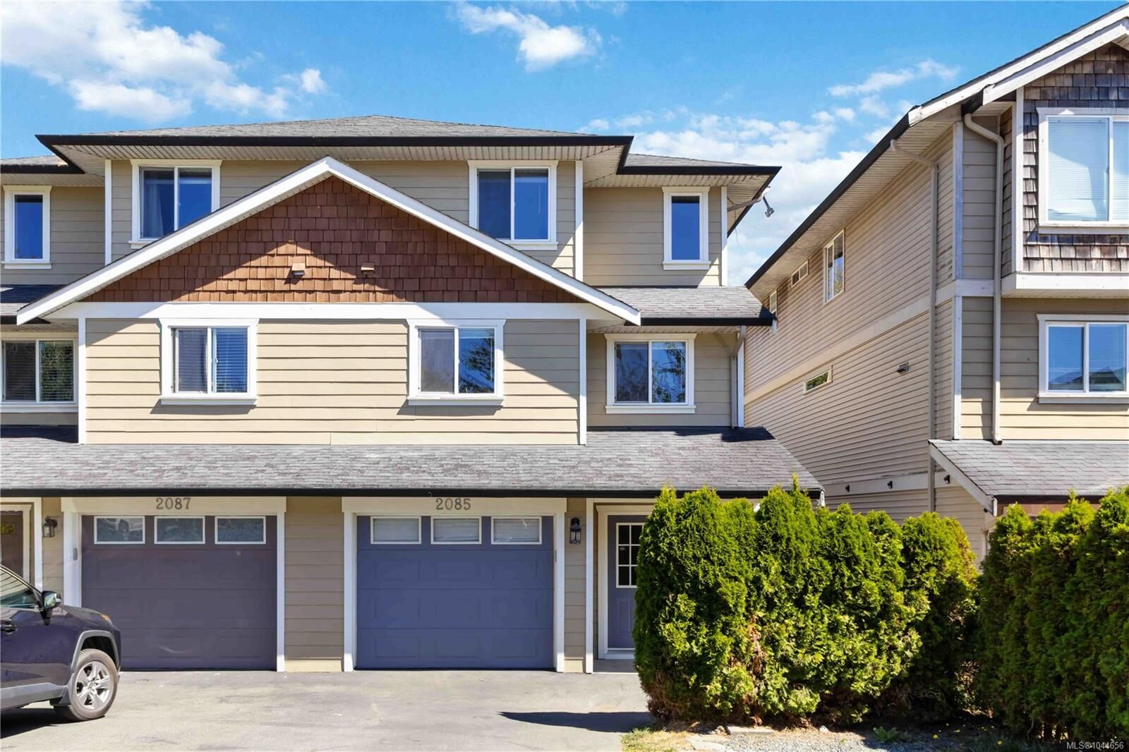 Property Photo:  2085 Solent Rd N  BC V9Z 0Z1 