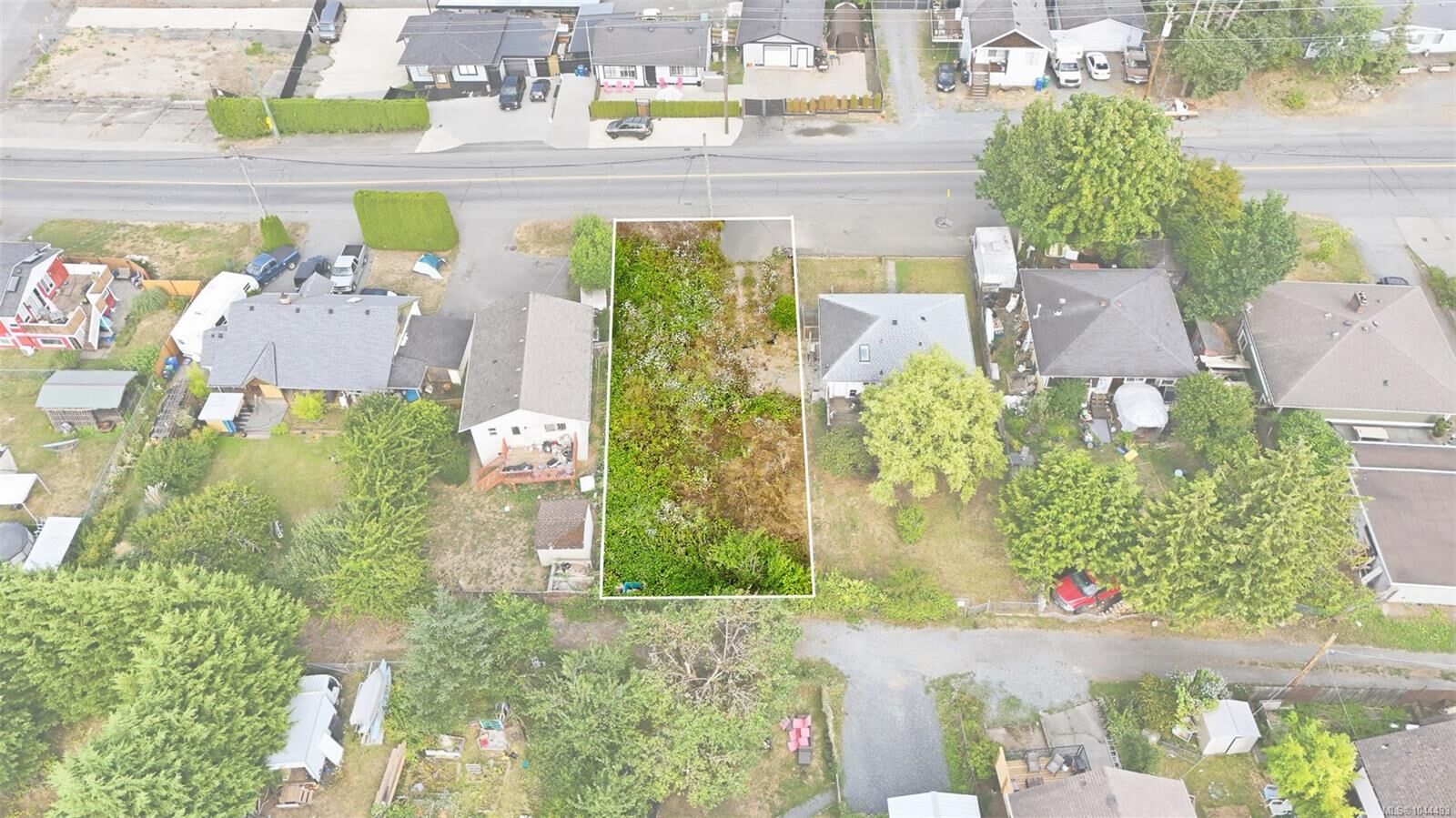 Property Photo: 840 Victoria Rd BC V9R 4R8