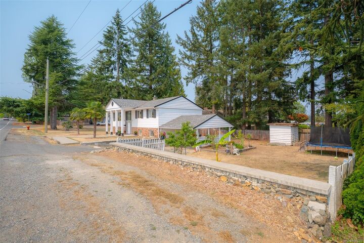 Property Photo:  2490 Highland Blvd  BC V9S 3N7 