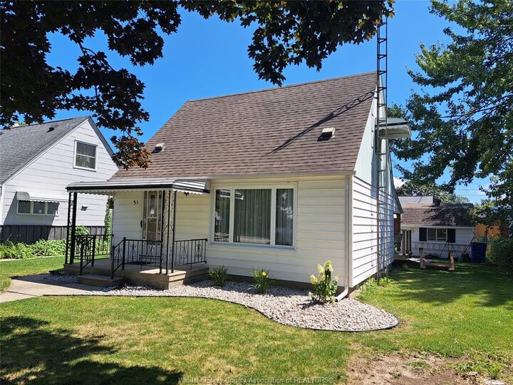 Property Photo: 51 Crawford Avenue ON N0P 2L0