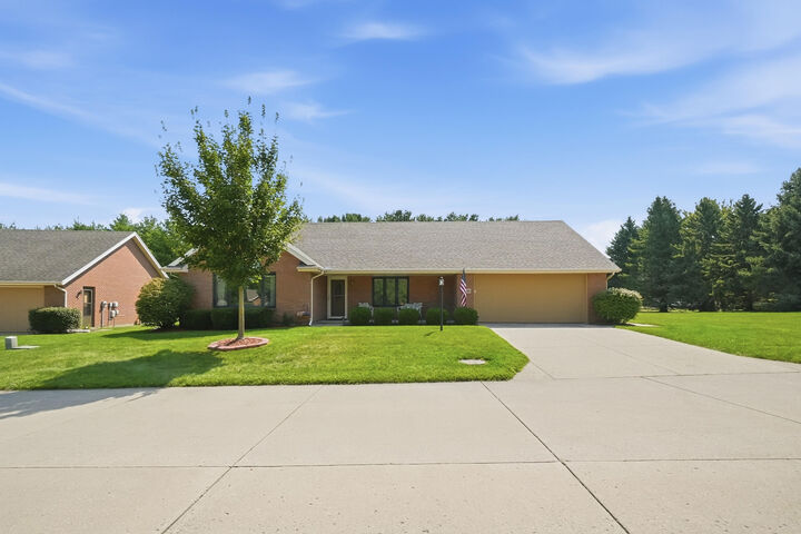 Property Photo:  5642 Fox Ridge Drive  OH 45503 