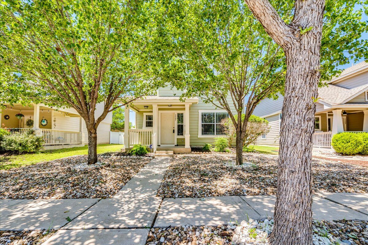Property Photo:  1507 Davis Mountain Loop  TX 78613 