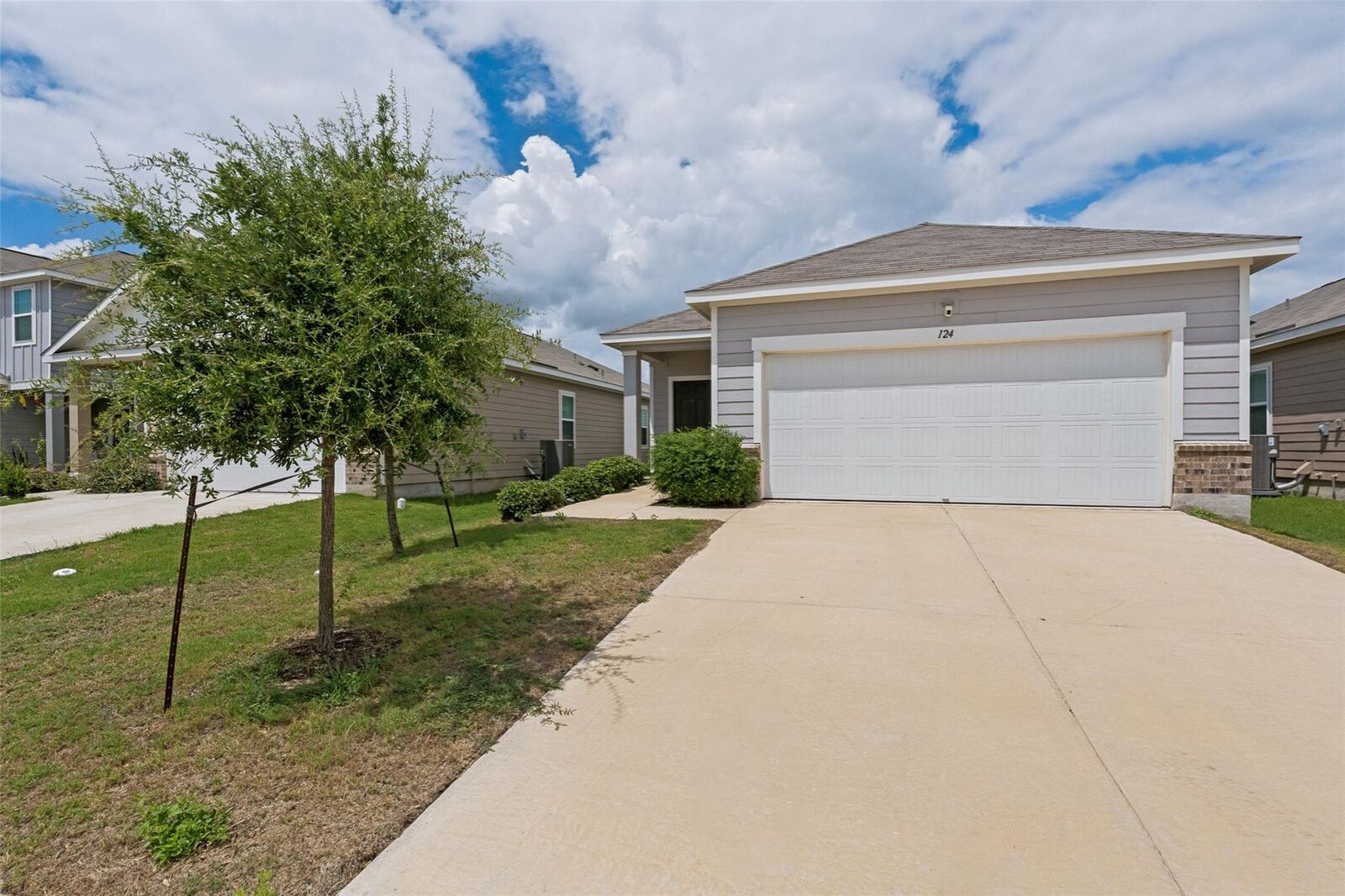 Property Photo: 124 Bracken Lane TX 78656