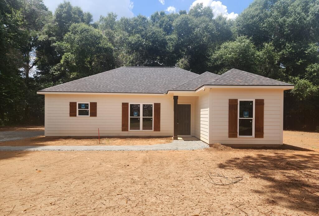 Property Photo:  126 Third St  GA 31763 