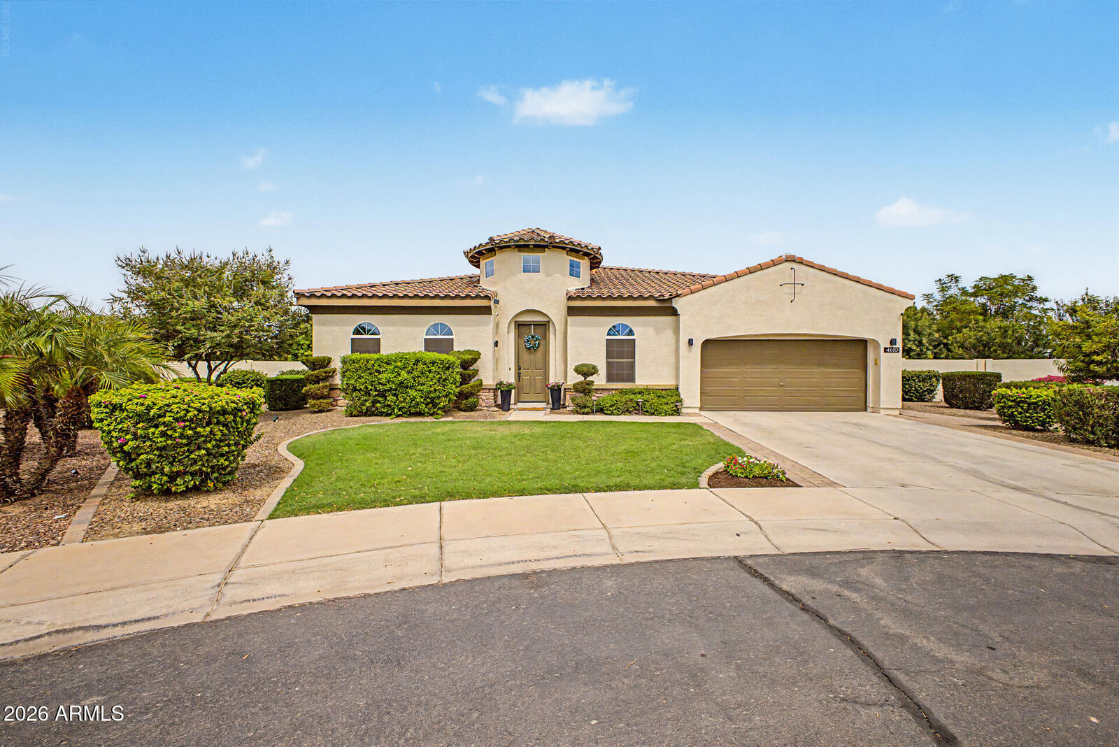 Property Photo: 4610 S Amethyst Drive AZ 85249