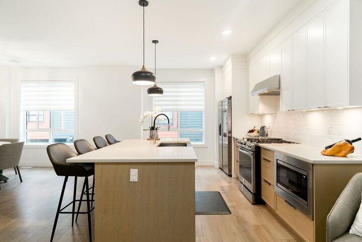 Property Photo: 3503 Gislason Avenue 106 BC V3E 0T1