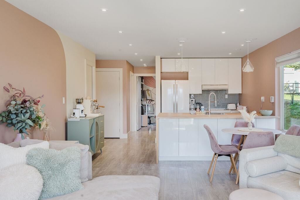 Property Photo: 622 Farnham Road 1 BC V0N 1V8