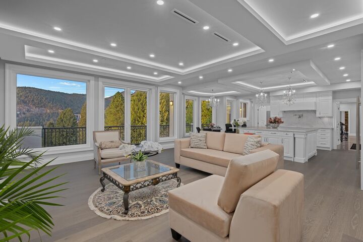 Property Photo: 5417 Greentree Road BC V7W 1N3