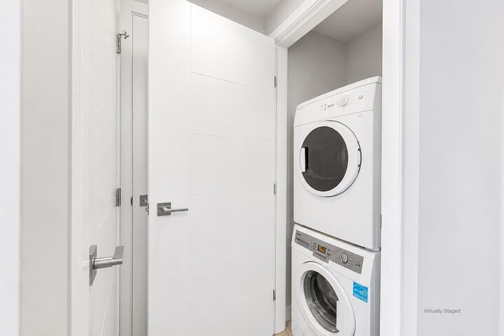 Property Photo: 677 W 41st Avenue 303 BC V5Z 2N1