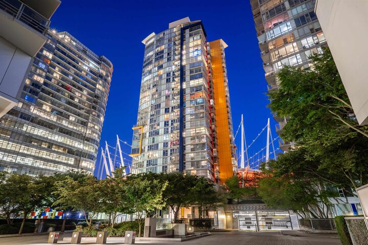 Property Photo: 111 W Georgia Street 1208 BC V6B 1T8