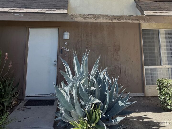 Property Photo: 4800 Nordic Drive N CA 93309