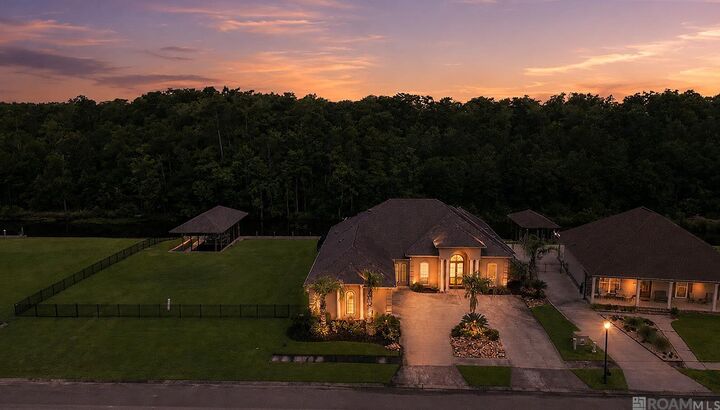 Property Photo:  21495 Yellowfin Dr  LA 70462 