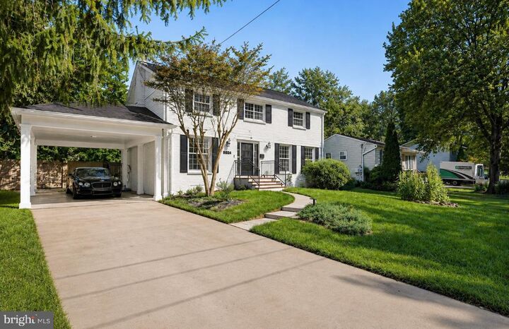 Property Photo:  2524 Swift Run Street  VA 22180 