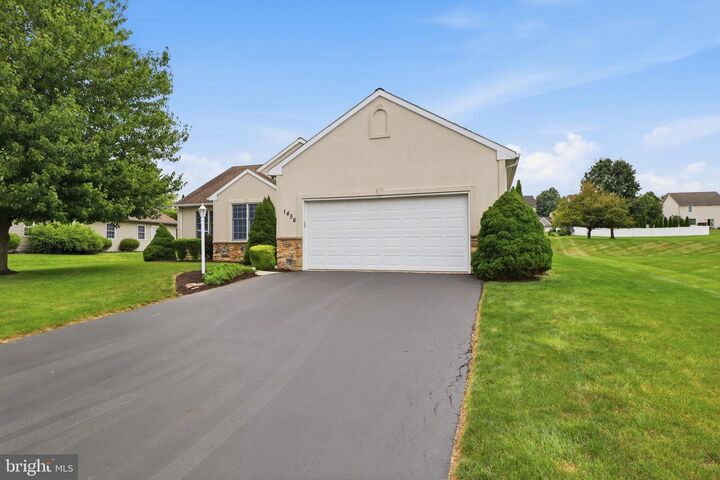 Property Photo:  1456 Wheatfield Drive  PA 17408 