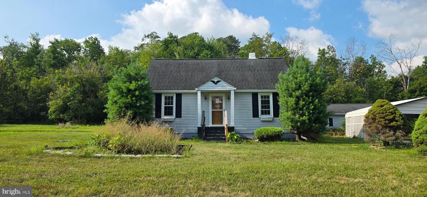 Property Photo:  6157 Strasburg Road  VA 22657 