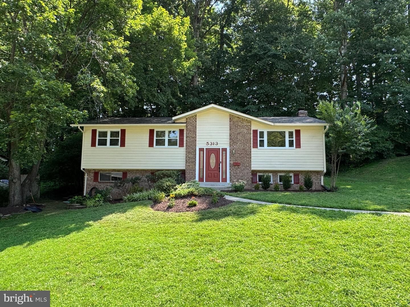 Property Photo:  5313 Weymouth Drive  VA 22151 