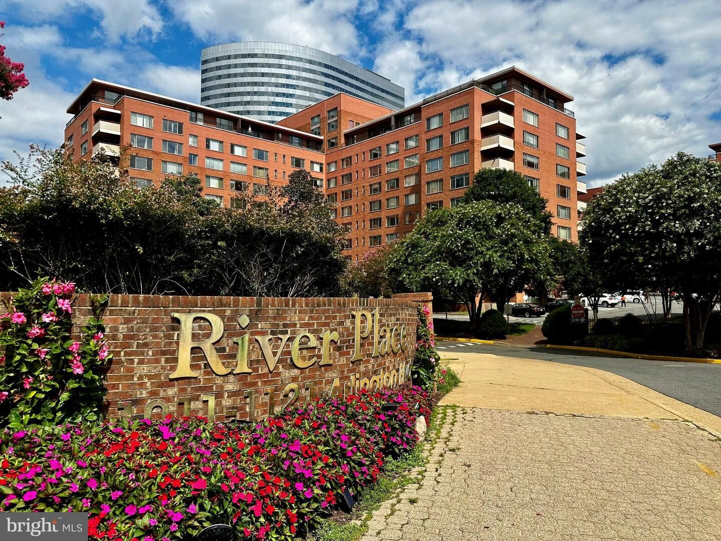 Property Photo: 1121 Arlington Boulevard 139 VA 22209