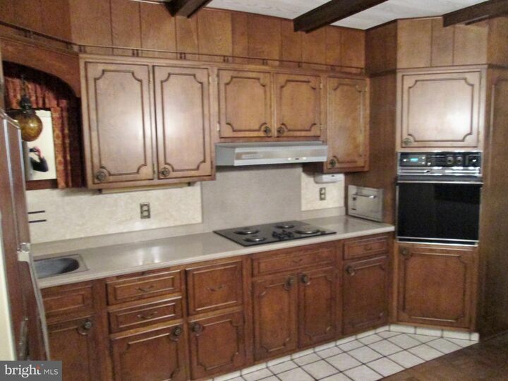 Property Photo:  1043 Walnut Street  PA 19601 